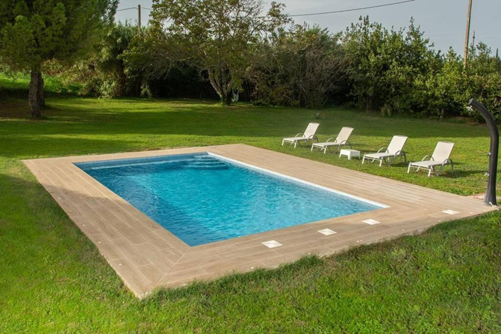Casa Rural En Rupia Con Piscina 外观 照片